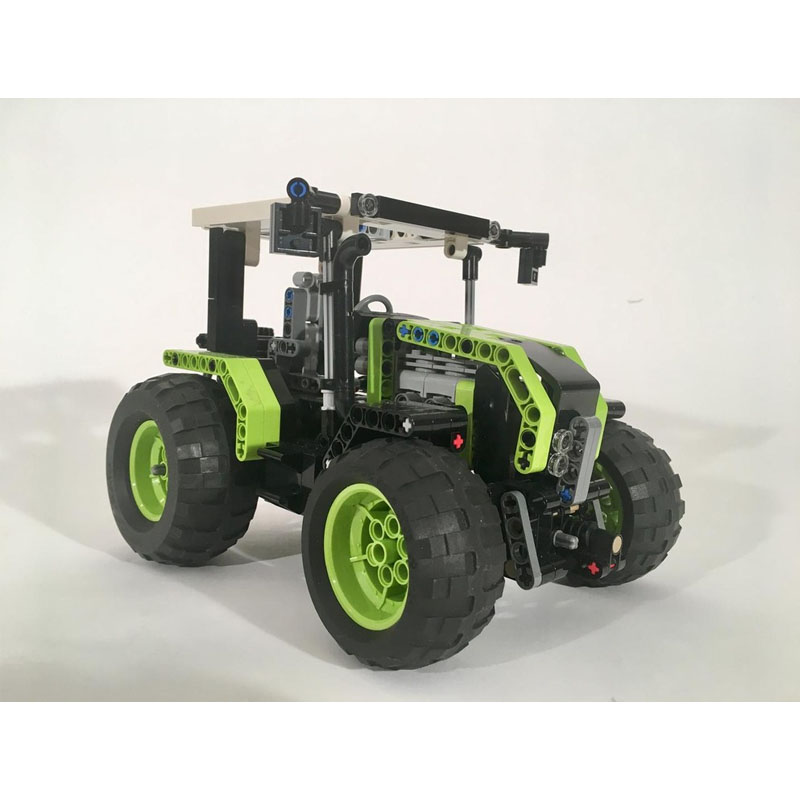 Urban Farming Is - MOC-97333 Modello di Trattore Agricolo Urbano