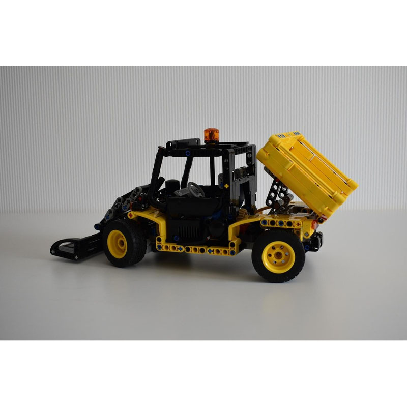 MOC-39974 Modello di Trattore  - Urban Farming Is recensione e prezzo